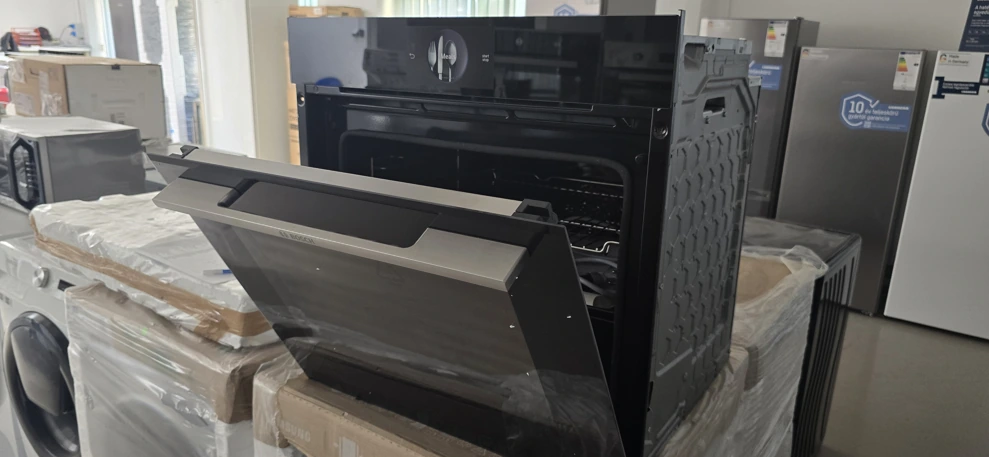 Bosch HBG7764B1/B beépíthető önálló sütő Fő kép