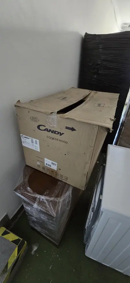 Candy CVMA90N/B kürtős páraelszívó Fő kép