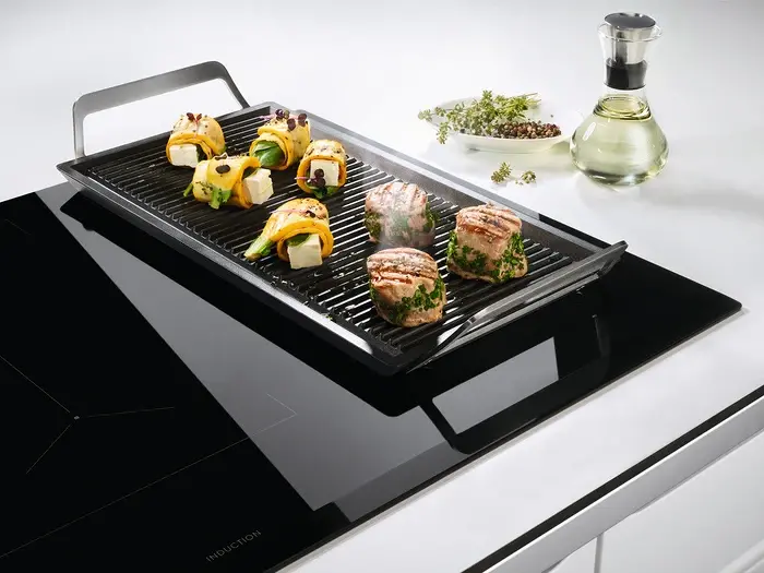 Electrolux EOF3H50BK+EIV634 beépíthető sütő + beépíthető főzőlap kép 24