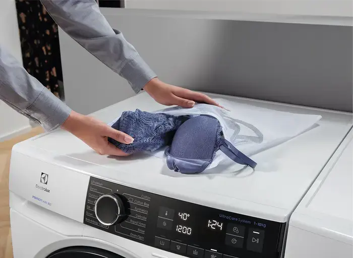 Electrolux M5WPWB00 Mosózsák (40x60cm) + 1 db kép 4