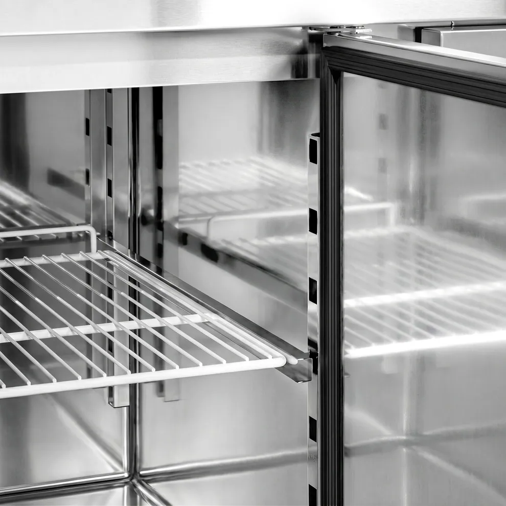 Ggm gastro KTS227AND Hűtött munkaasztal ECO - 2230x700 mm - GN 1/1 - 553 liter - ventilációs - 4 ajtóval - felhajtással kép 10