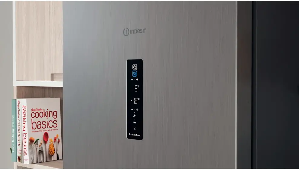 Indesit INFC9 TT33X alulfagyasztós hűtőszekrény kép 9