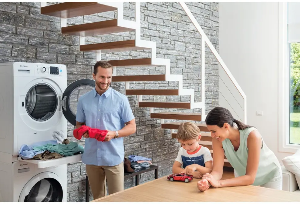 Indesit YT M11 82 RX EU hőszivattyús szárítógép kép 5