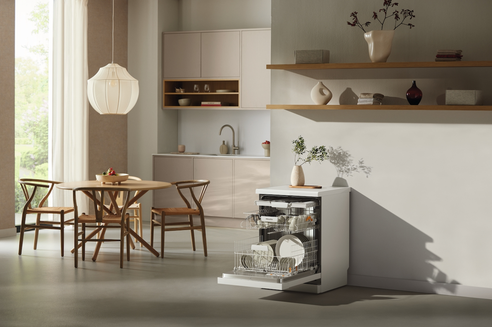 Miele G 5611 SC ACTIVE BRILIáNSFEHéR szabadonálló mosogatógép kép 3