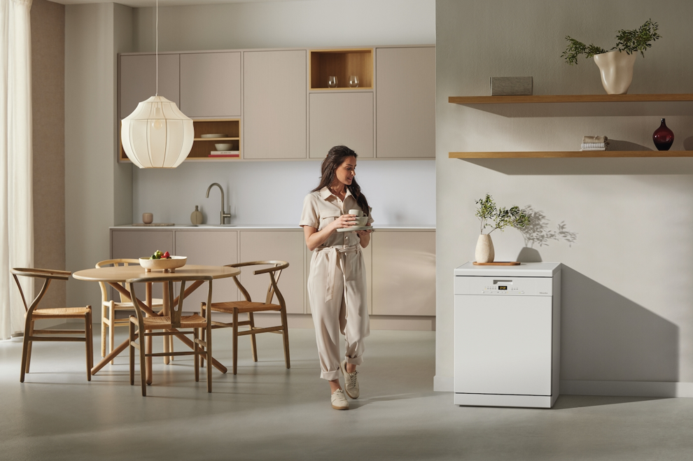 Miele G 5611 SC ACTIVE BRILIáNSFEHéR szabadonálló mosogatógép kép 4