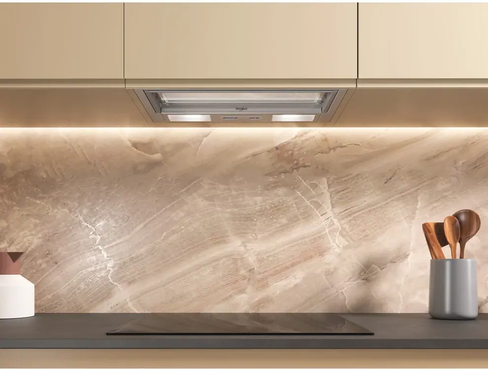 Whirlpool WSK64FLSX kürtőbe építhető páraelszívó kép 3