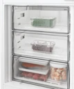 Whirlpool WHK2 5322 B4E beépíthető alulfagyasztós hűtőszekrény kép 6