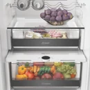 Whirlpool WHK2 5322 B4E beépíthető alulfagyasztós hűtőszekrény kép 9