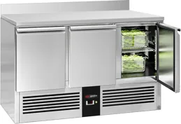 Ggm gastro SAG147EAND Hűtött munkaasztal PREMIUM - 1368x700 mm - GN 1/1 - 368 liter - statikus - 3 ajtóval - felhajtással kép